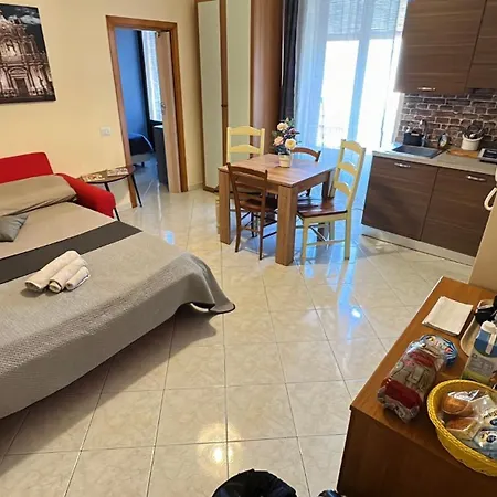 아파트 Caronda Etnea House